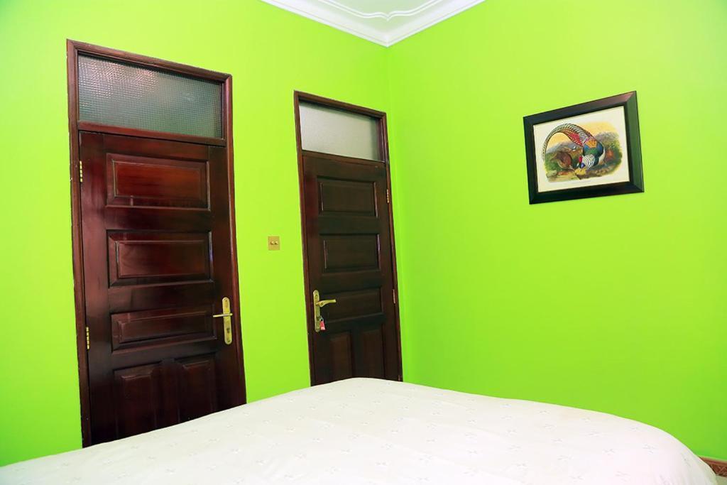 Willa Plot 4 Kavuma Close Kampala Zewnętrze zdjęcie