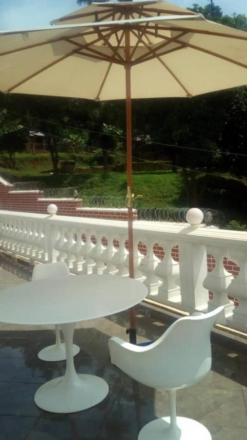 Willa Plot 4 Kavuma Close Kampala Zewnętrze zdjęcie